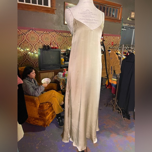 bahhgoose Tops - Bahhgoose - Silk dress